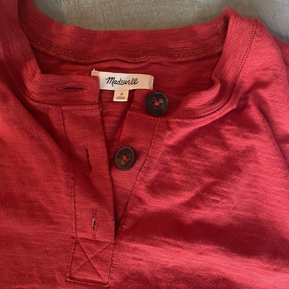 [Madewell] Raw-Edge Henley Tee - Picture 2 of 4